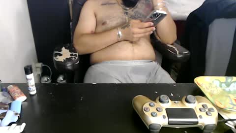 Mark online show from 09/25/25, 03:32