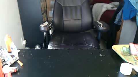 Mark online show from 10/03/25, 05:54