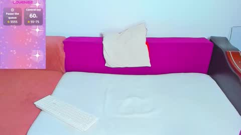 Mia Kittyy online show from 10/06/25, 06:05