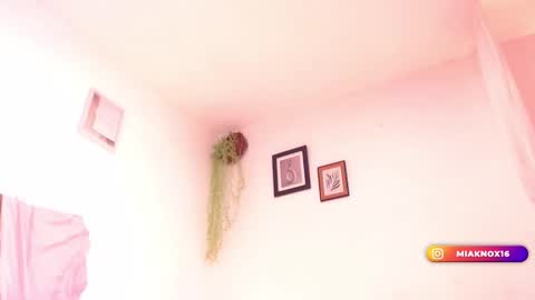 Mia online show from 02/24/25, 12:05