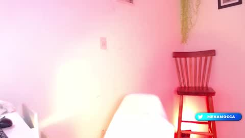 Mia online show from 03/04/25, 09:07