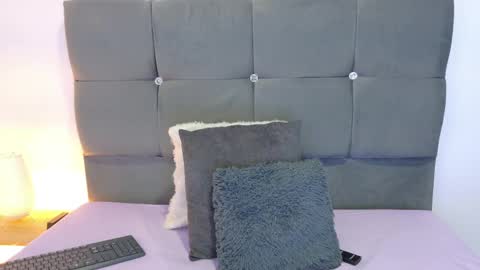 MIA online show from 04/08/26, 03:12