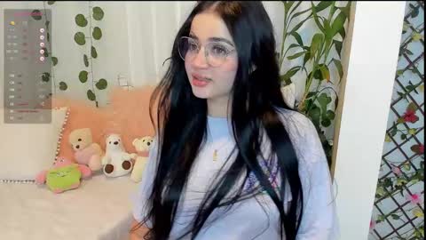 Snapshot of miamaiha chatting on 02/23/25, 02:51 mia 600am-1000am Colombia time online show from 02/23/25, 02:51