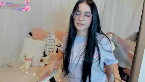 Snapshot of miamaiha chatting on 12/04/25, 01:48 mia 600am-1000am Colombia time online show from 12/04/25, 01:48