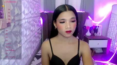 Snapshot of miamalkovax chatting on 06/14/26, 05:15 miamalkovax online show from 06/14/26, 05:15