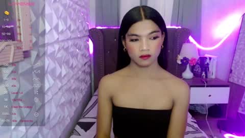 Snapshot of miamalkovax chatting on 06/16/26, 04:42 miamalkovax online show from 06/16/26, 04:42