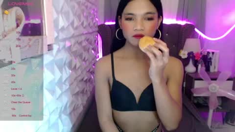 Snapshot of miamalkovax chatting on 06/24/26, 04:28 miamalkovax online show from 06/24/26, 04:28