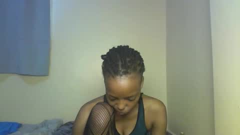 Snapshot of miami_muffin chatting on 12/05/25, 12:36 Muffin online show from 12/05/25, 12:36