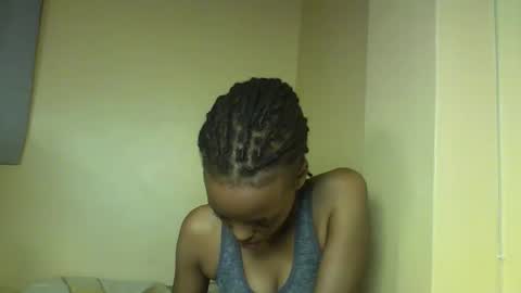 Snapshot of miami_muffin chatting on 01/05/26, 10:02 Muffin online show from 01/05/26, 10:02