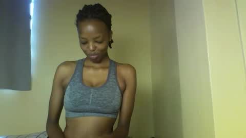 Snapshot of miami_muffin chatting on 01/06/26, 10:08 Muffin online show from 01/06/26, 10:08