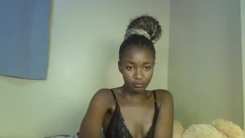 Snapshot of miami_muffin chatting on 01/08/26, 12:40 Muffin online show from 01/08/26, 12:40