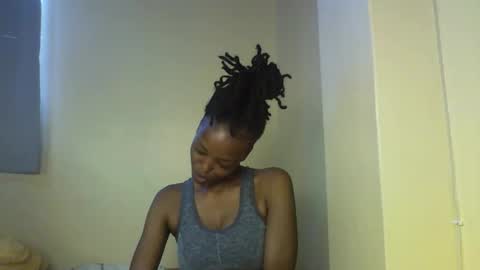 Snapshot of miami_muffin chatting on 01/09/26, 12:52 Muffin online show from 01/09/26, 12:52