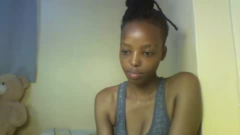 Snapshot of miami_muffin chatting on 01/10/26, 01:02 Muffin online show from 01/10/26, 01:02