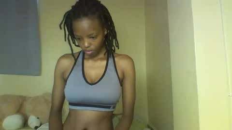 Snapshot of miami_muffin chatting on 01/12/26, 10:42 Muffin online show from 01/12/26, 10:42