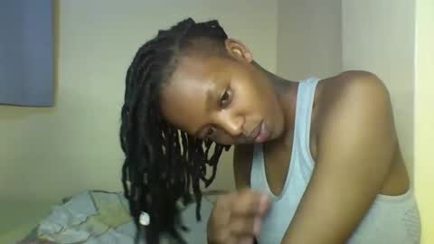 Snapshot of miami_muffin chatting on 01/13/26, 10:59 Muffin online show from 01/13/26, 10:59