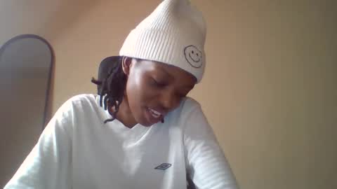 Muffin online show from 03/26/26, 03:28