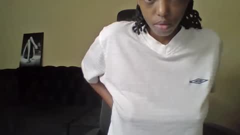 Muffin online show from 04/19/26, 01:32