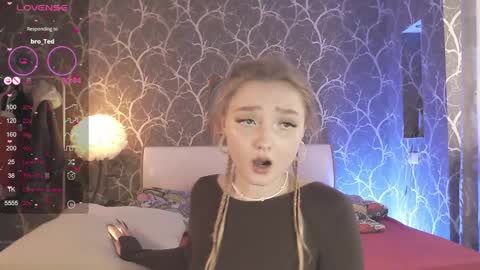 Mia online show from 04/23/26, 12:29