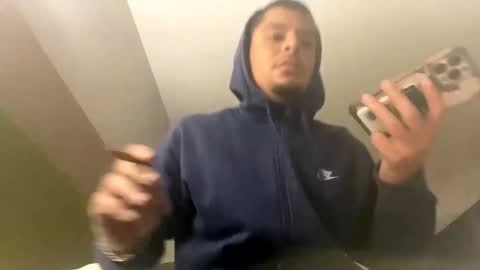 Snapshot of miamiclos1 chatting on 01/14/25, 07:06 miamiclos1 online show from 01/14/25, 07:06