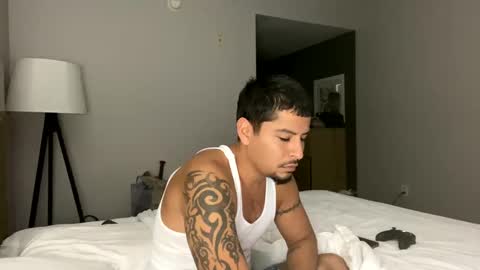 Snapshot of miamiclos1 chatting on 01/21/25, 10:19 miamiclos1 online show from 01/21/25, 10:19