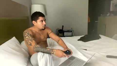 Snapshot of miamiclos1 chatting on 01/22/25, 09:57 miamiclos1 online show from 01/22/25, 09:57