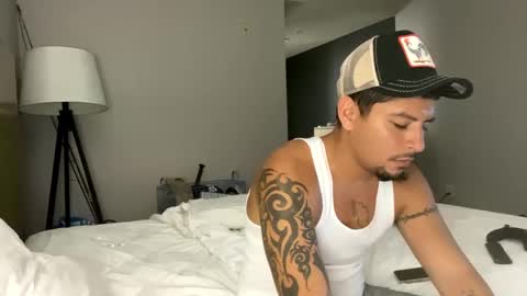 Snapshot of miamiclos1 chatting on 01/29/25, 03:12 miamiclos1 online show from 01/29/25, 03:12