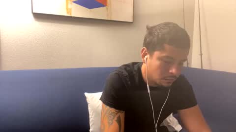 Snapshot of miamiclos1 chatting on 01/30/25, 02:36 miamiclos1 online show from 01/30/25, 02:36