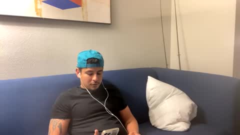 Snapshot of miamiclos1 chatting on 01/31/25, 12:06 miamiclos1 online show from 01/31/25, 12:06