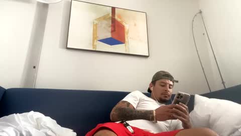 Snapshot of miamiclos1 chatting on 01/31/25, 05:53 miamiclos1 online show from 01/31/25, 05:53