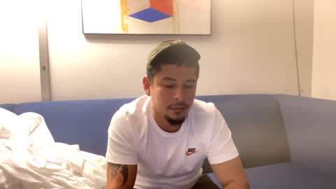 Snapshot of miamiclos1 chatting on 02/05/25, 03:23 miamiclos1 online show from 02/05/25, 03:23