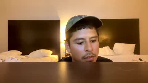 Snapshot of miamiclos1 chatting on 02/17/25, 02:20 miamiclos1 online show from 02/17/25, 02:20