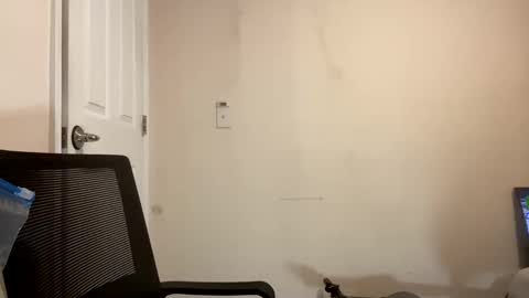 Snapshot of miamiclos1 chatting on 09/13/25, 02:22 miamiclos1 online show from 09/13/25, 02:22