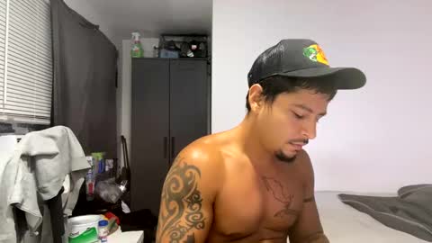 Snapshot of miamiclos1 chatting on 09/23/25, 11:24 miamiclos1 online show from 09/23/25, 11:24