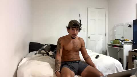 miamiclos1 online show from 01/15/26, 01:59