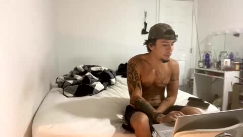 miamiclos1 online show from 02/06/26, 02:42