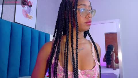 Snapshot of miamidnight1 chatting on 04/27/26, 12:36 Mia online show from 04/27/26, 12:36