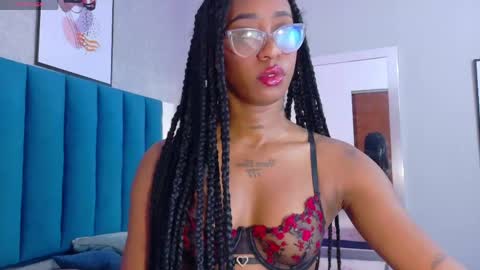 Snapshot of miamidnight1 chatting on 05/06/26, 12:32 Mia online show from 05/06/26, 12:32