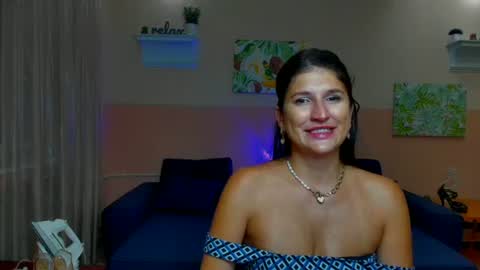 Snapshot of miamilff_sugar chatting on 07/17/26, 05:58 Alianna online show from 07/17/26, 05:58