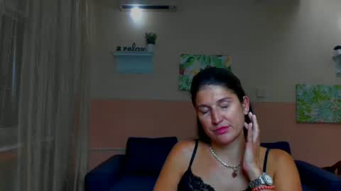 Snapshot of miamilff_sugar chatting on 08/06/26, 11:23 Alianna online show from 08/06/26, 11:23