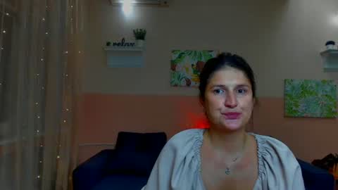 Snapshot of miamilff_sugar chatting on 08/08/26, 11:23 Alianna online show from 08/08/26, 11:23