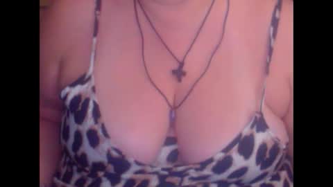 maya online show from 10/08/25, 09:51