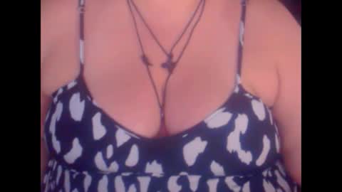 maya online show from 10/28/25, 08:40