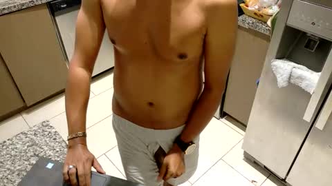 miamiswinger79 online show from 05/09/26, 05:51