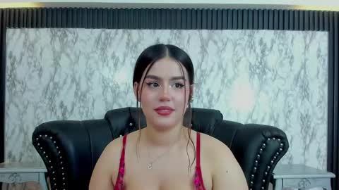 Mia   -5 7001400 Follow  online show from 02/08/25, 03:42