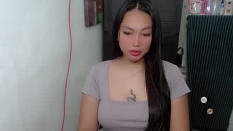 Snapshot of miamore_avida chatting on 06/05/26, 10:54 miamore_avida online show from 06/05/26, 10:54