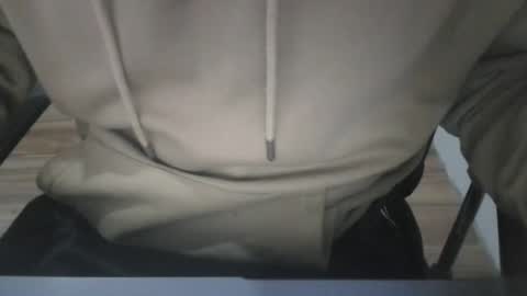 Snapshot of miamorr_ chatting on 12/05/25, 03:37 miamorr_ online show from 12/05/25, 03:37