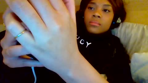 Snapshot of miamuffin8 chatting on 12/22/24, 12:39 MiaMuffn online show from 12/22/24, 12:39