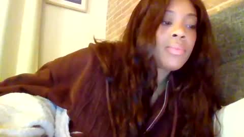 Snapshot of miamuffin8 chatting on 10/09/25, 04:10 MiaMuffn online show from 10/09/25, 04:10