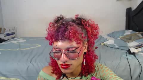 Snapshot of miancuntydoll chatting on 12/31/24, 04:27 MianCuntyDoll online show from 12/31/24, 04:27