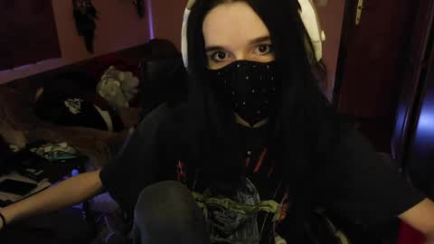 Kristien online show from 04/12/26, 01:27